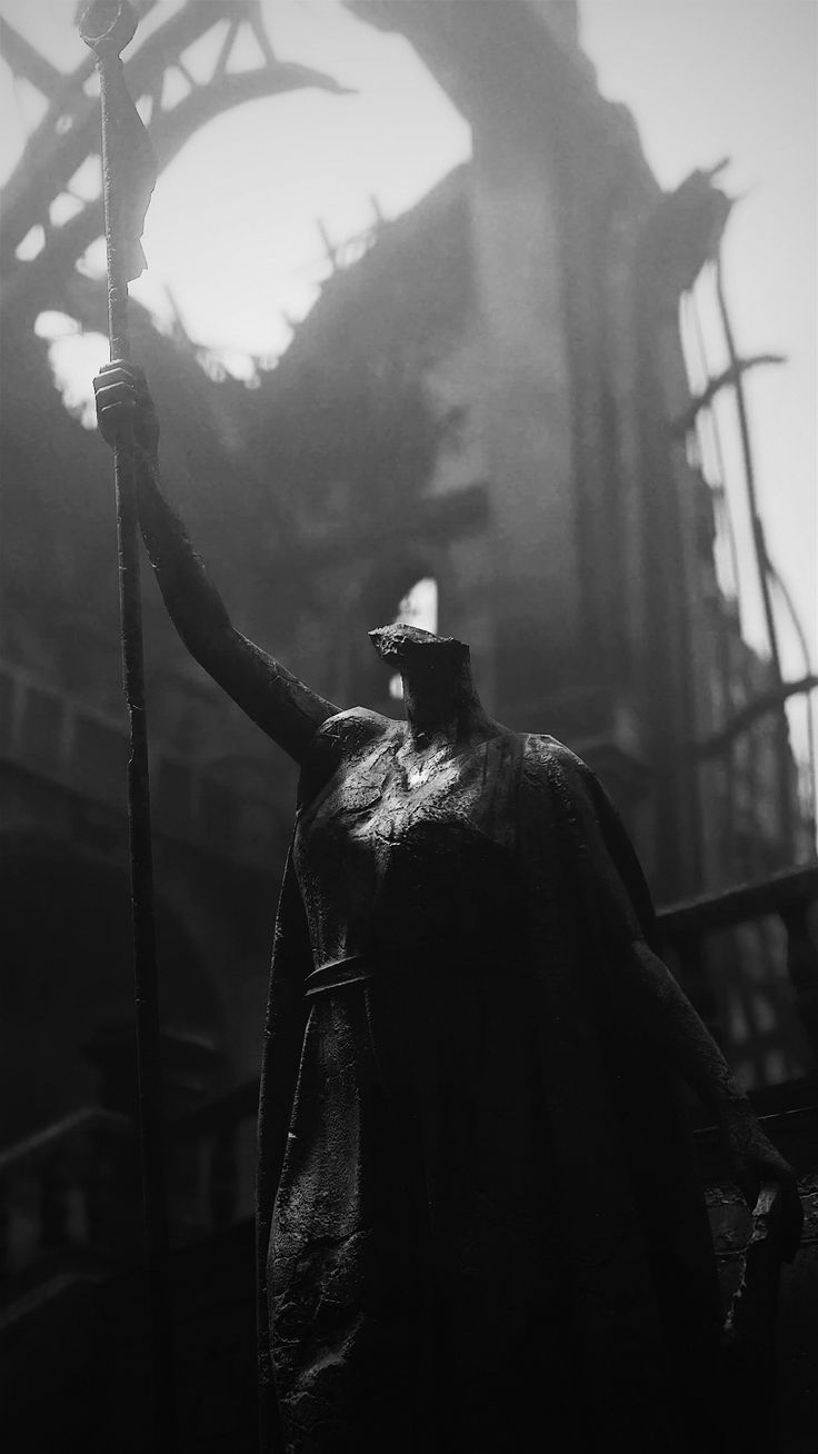 re2 remake statue